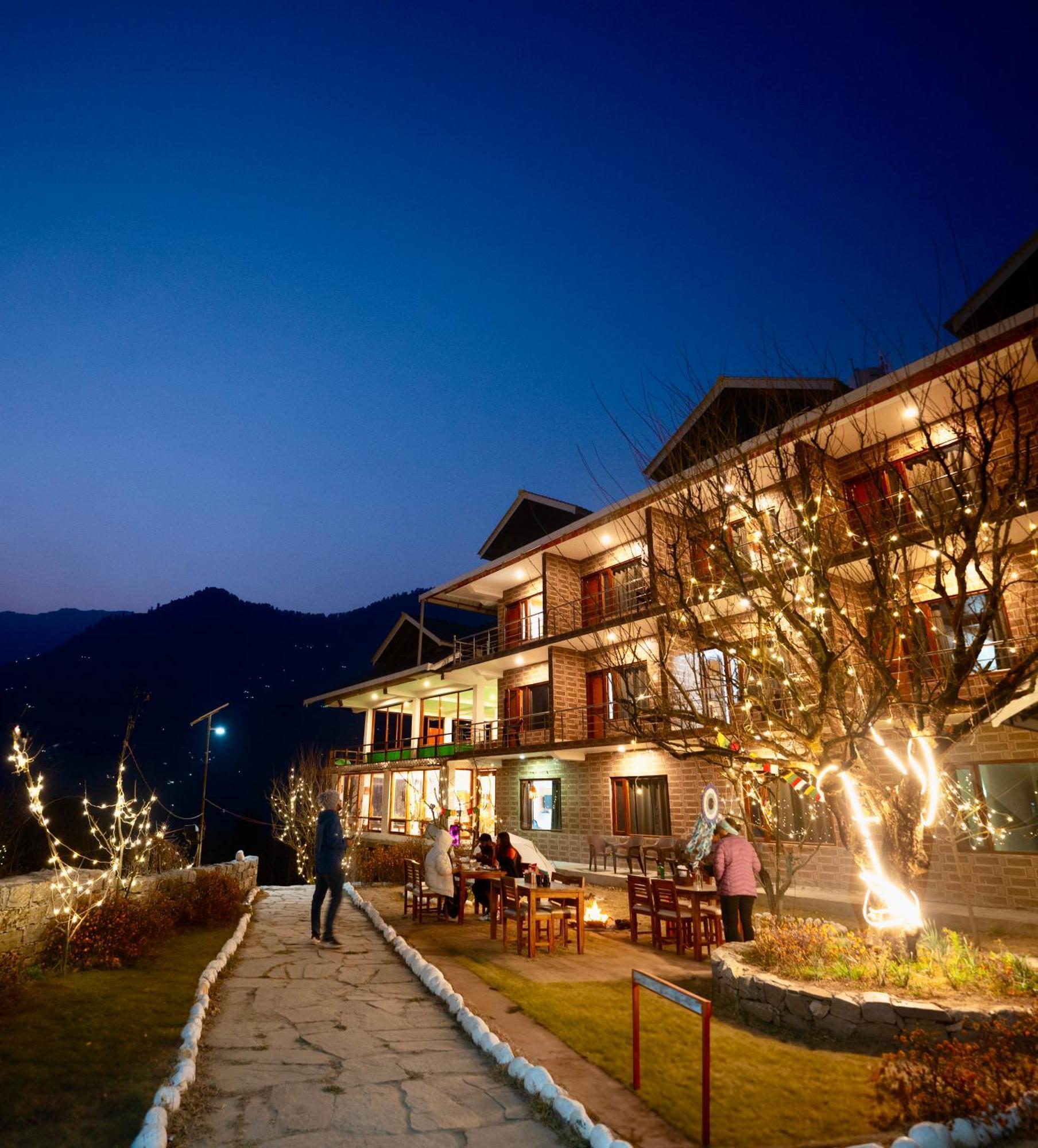 Aroha Residency- A Countryside Resort Manali  Exterior photo