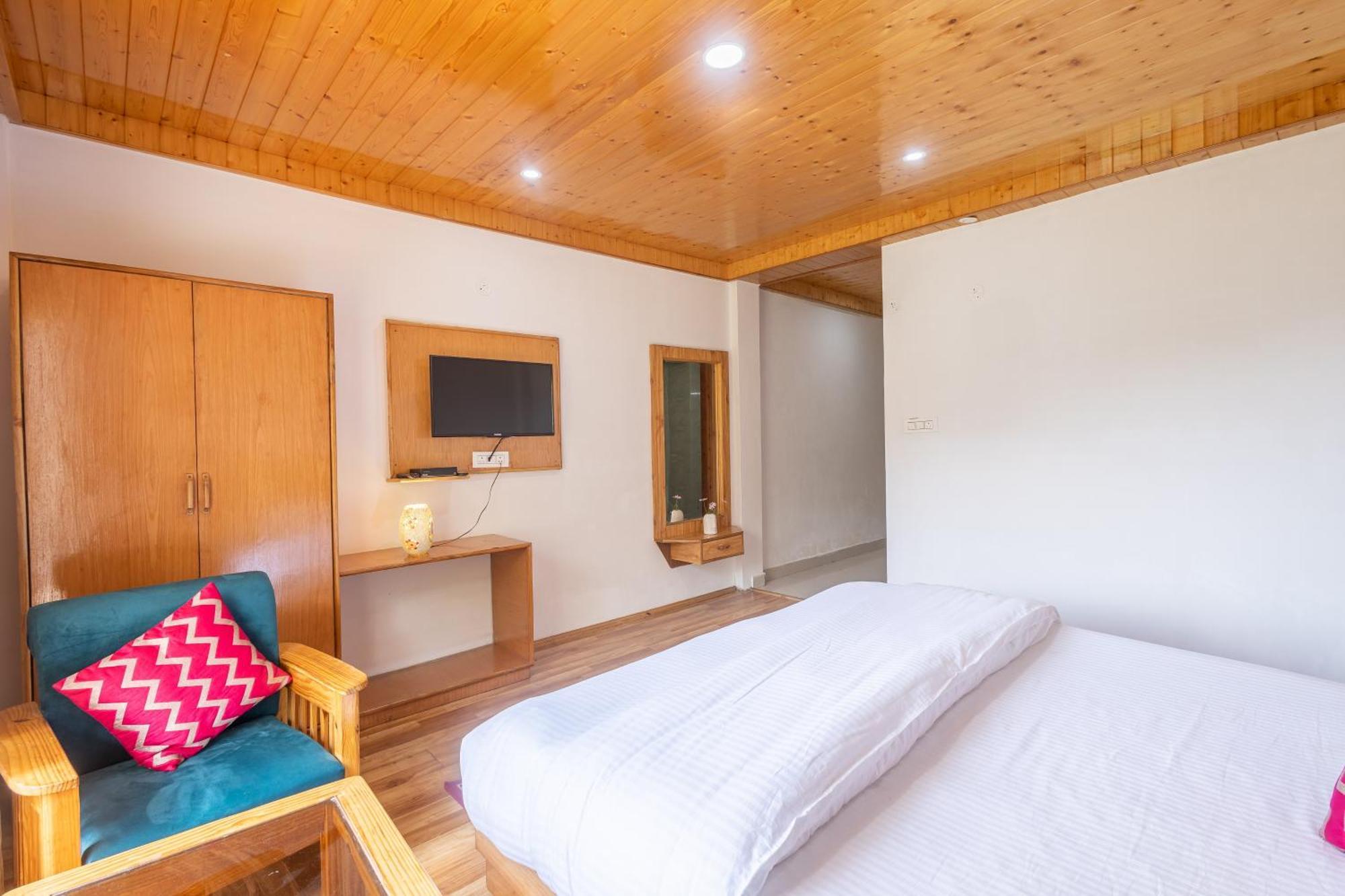 Aroha Residency- A Countryside Resort Manali  Exterior photo