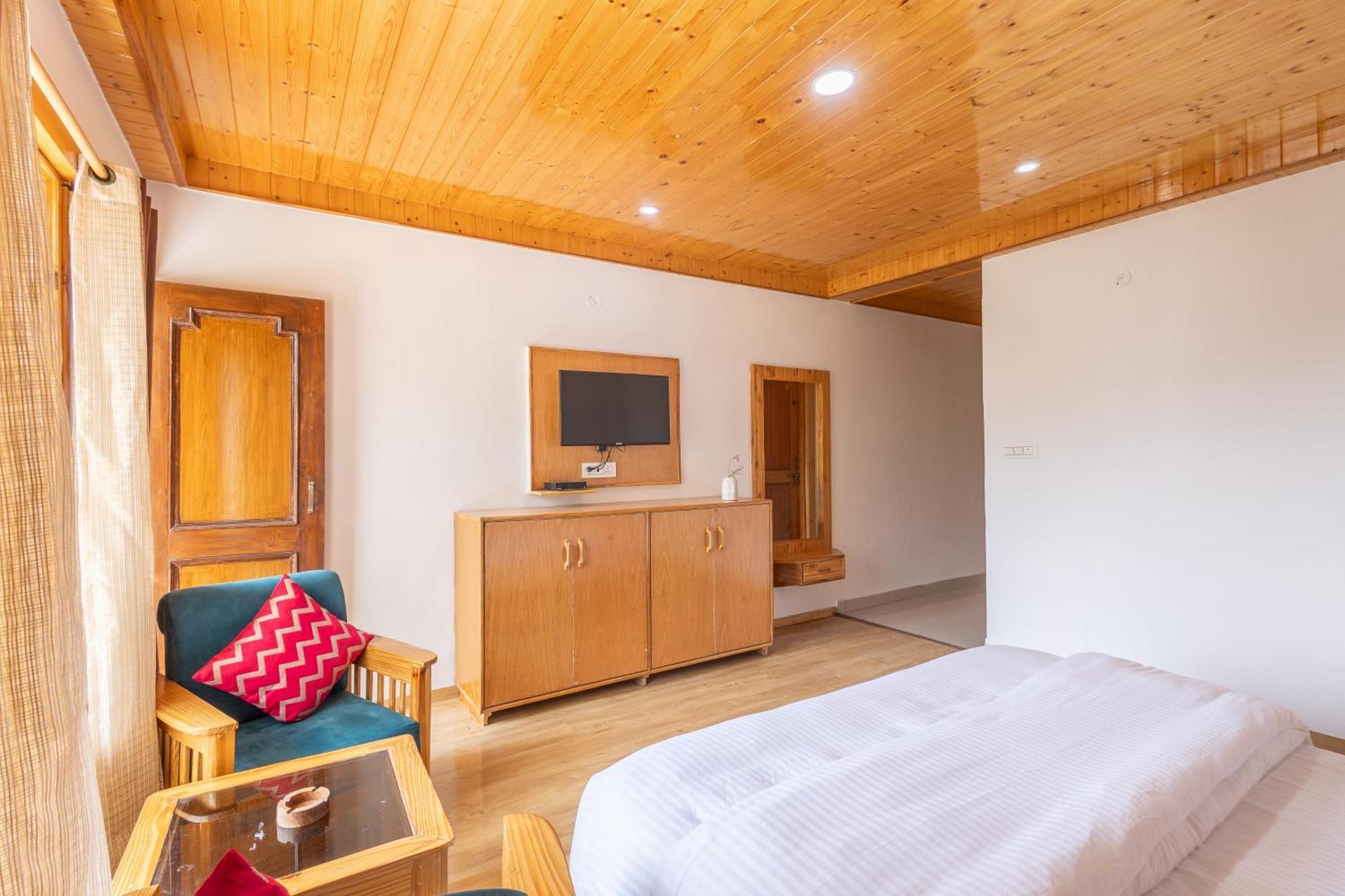 Aroha Residency- A Countryside Resort Manali  Exterior photo