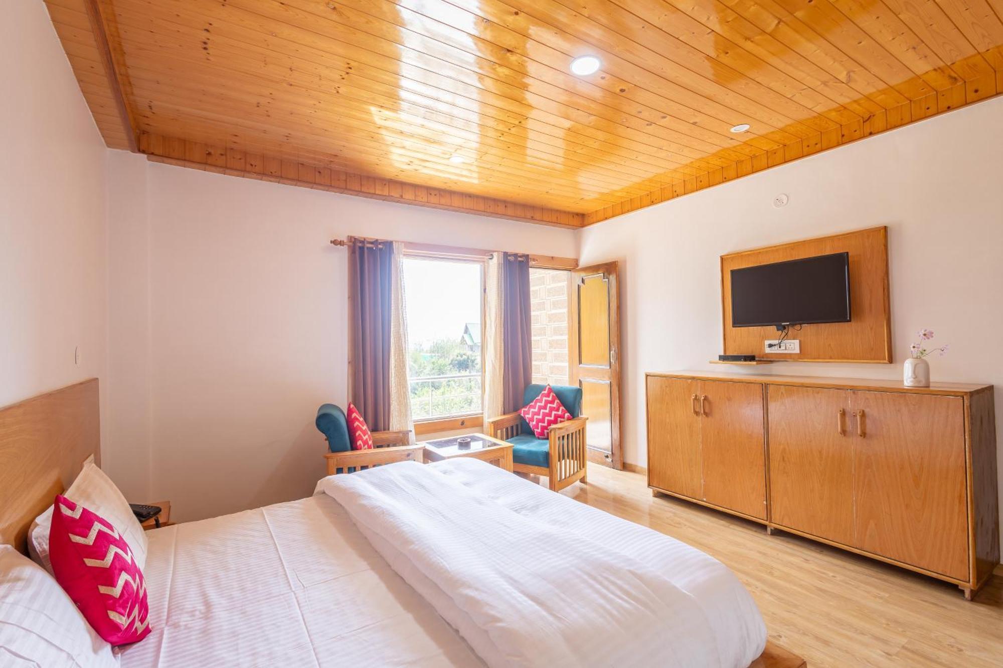 Aroha Residency- A Countryside Resort Manali  Exterior photo