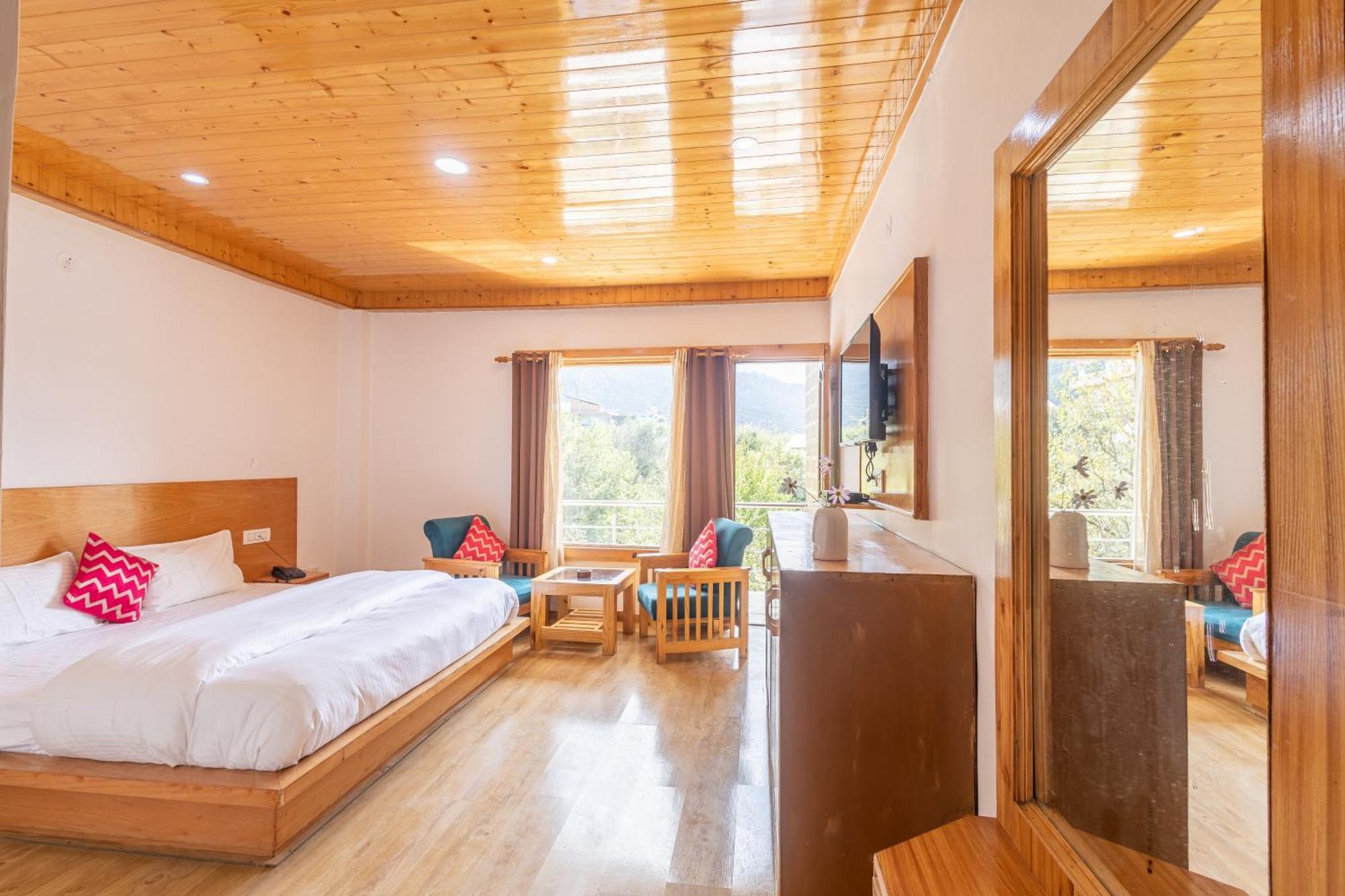 Aroha Residency- A Countryside Resort Manali  Exterior photo